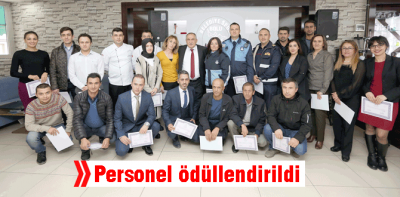 Başkan Yılmaz'dan personele teşekkür plaketi