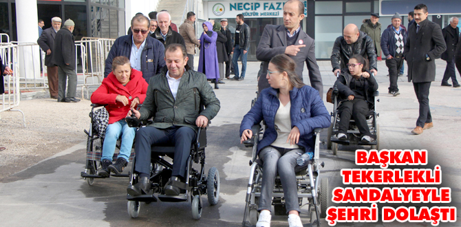 Bolu Belediye Başkanı tekerlekli sandalye ile şehri gezdi
