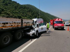 Bolu'da otomobil ile cipin çarpıştığı kazada 3 kişi yaralandı