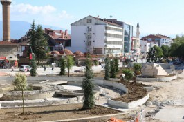 Bolu'ya Nisan'da lapa lapa kar yağdı