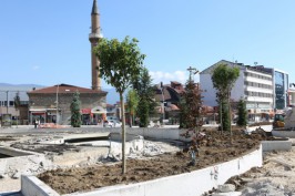 Bolu'ya Nisan'da lapa lapa kar yağdı