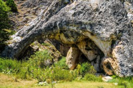 Bu mağaraya Eskişehir'den girin Bolu'dan çıkın