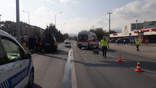 Bolu'da genç kızla papağanın inanılmaz dostluğu