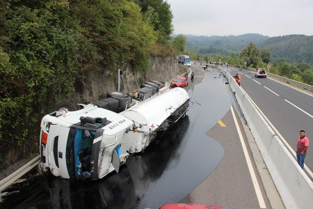 Bayram tatili dönüşü trafik çilesi başladı