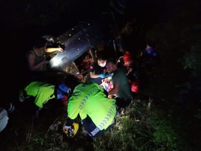 Bolu'da trafik durma noktasına kadar geliyor