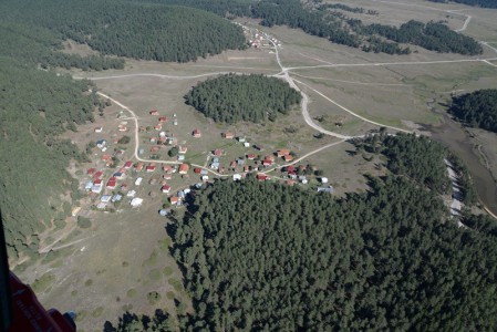 Bolu'da genç kızla papağanın inanılmaz dostluğu