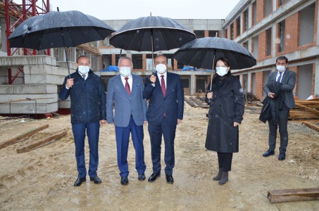 Kent merkezinde kaza: 4 yaşındaki kız ve annesi yaralandı