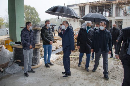 Kent merkezinde kaza: 4 yaşındaki kız ve annesi yaralandı