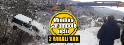 Şarampole devrilen minibüsteki 2 kişi yaralandı