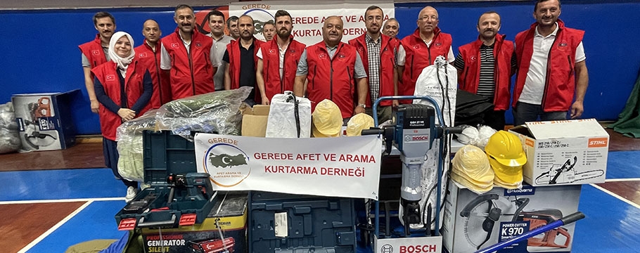 Bolu'da 8 arama kurtarma derneğine ekipman yardımı yapıldı