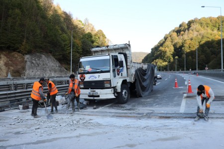 3 yaşındaki kazazede için ekipler seferber oldu