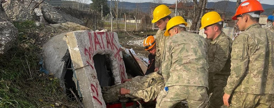 Bolu'da komdandolara arama ve kurtarma eğitimi verildi