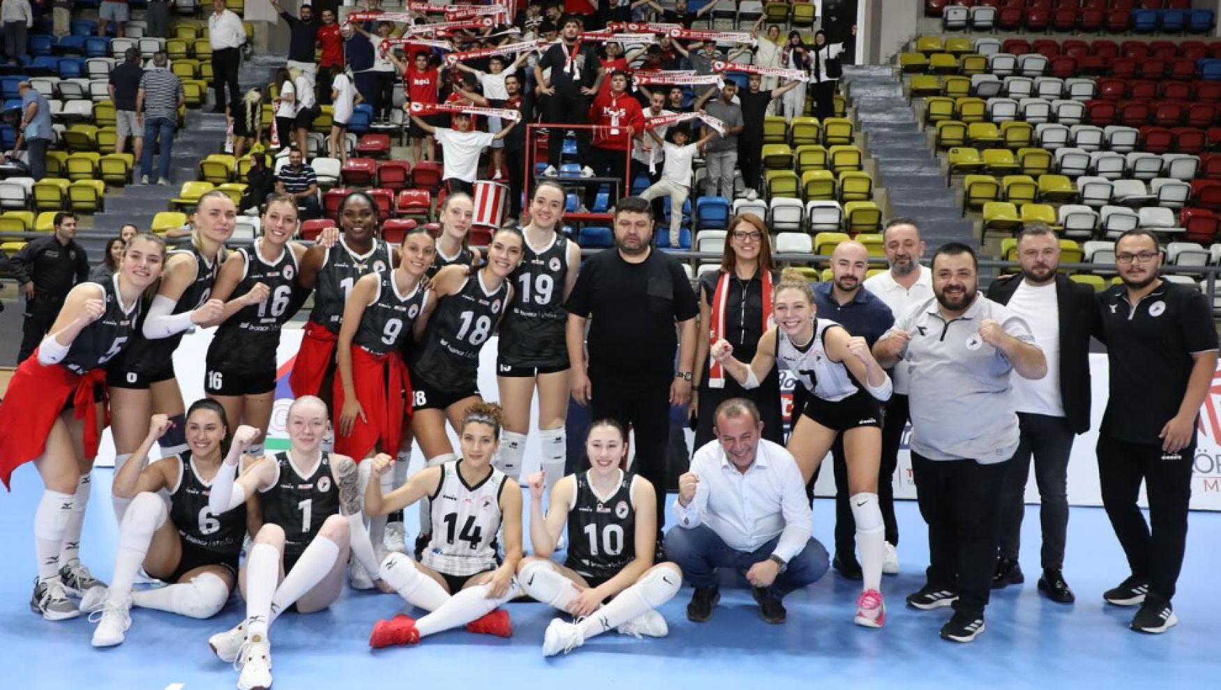 Bolu Belediyespor yönetim kurulu üyelerinin hepsi istifa etti