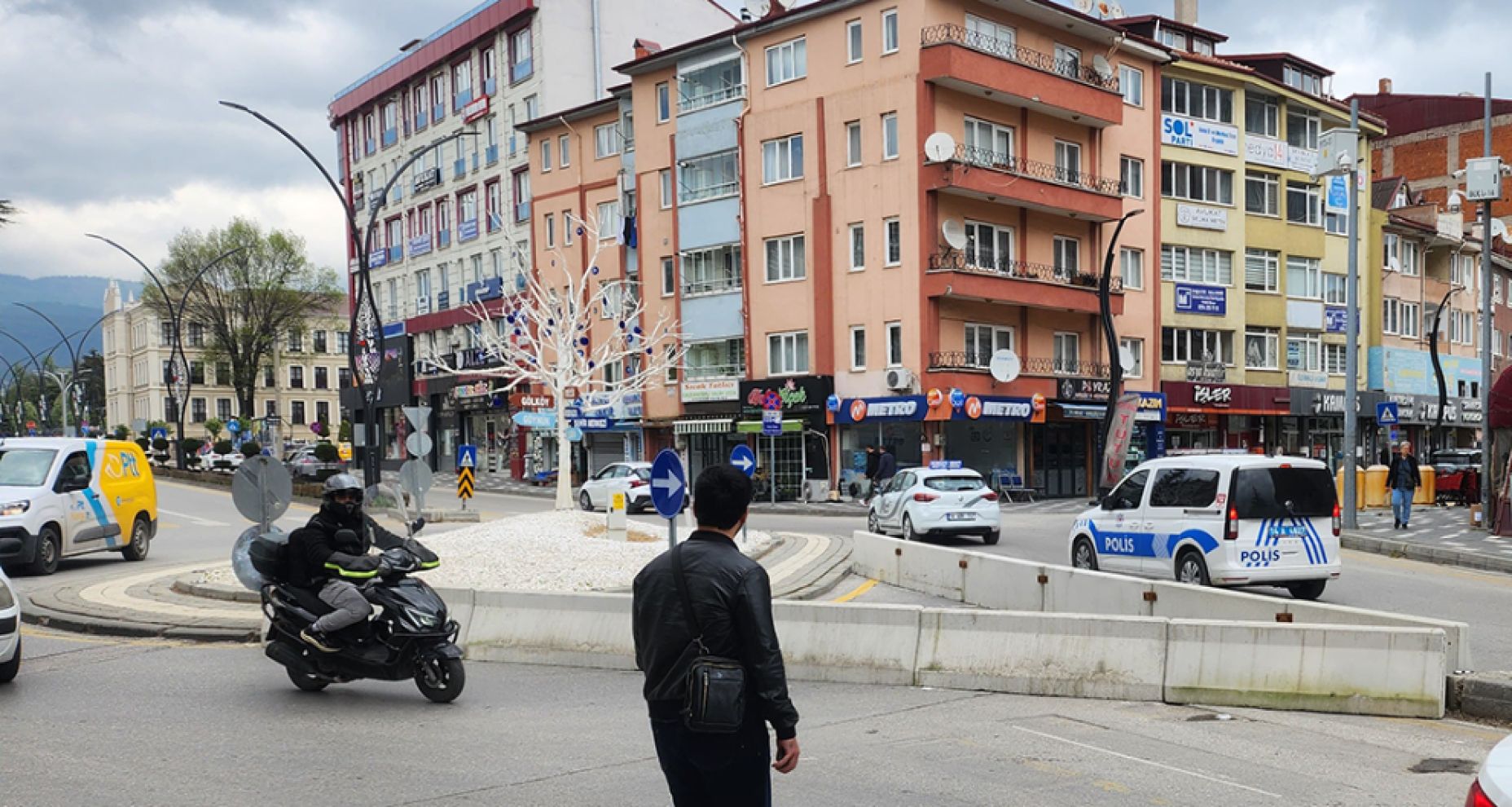 Bolu'da belediyenin kavşak fantezisi