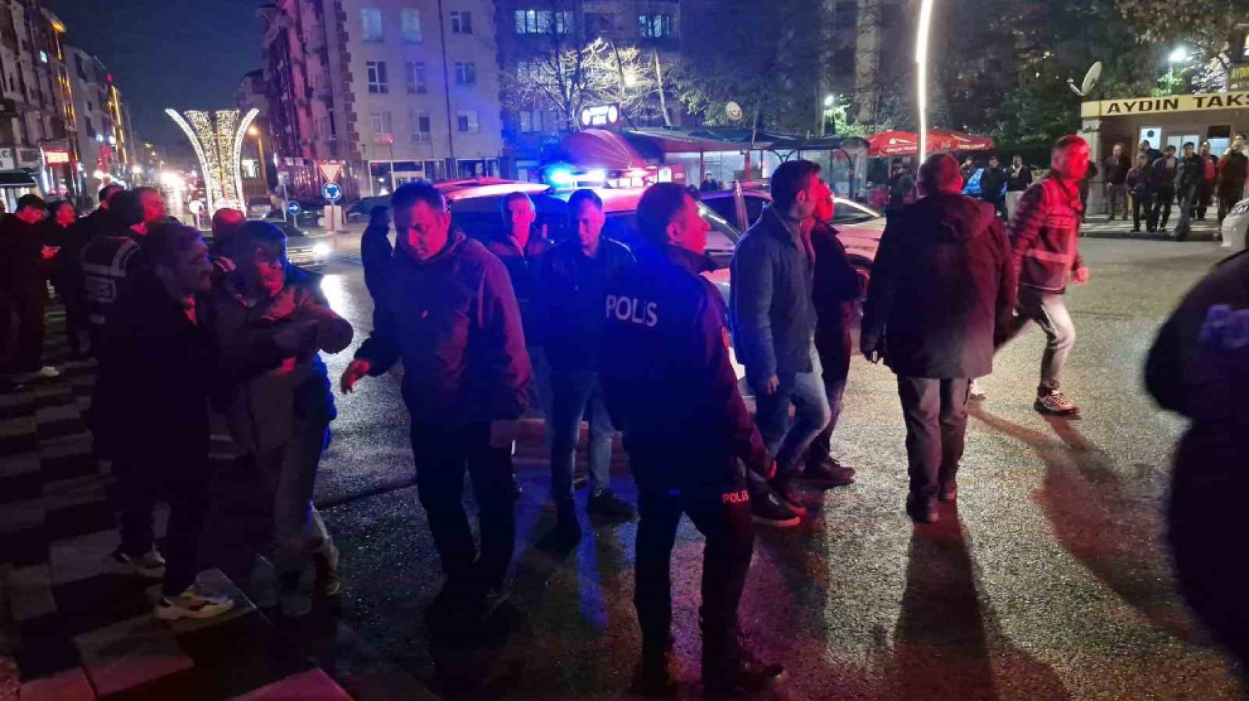 Bolu'da iki grup tekme ve yumruklarla birbirine girdi: 3 yaralı, 5 gözaltı