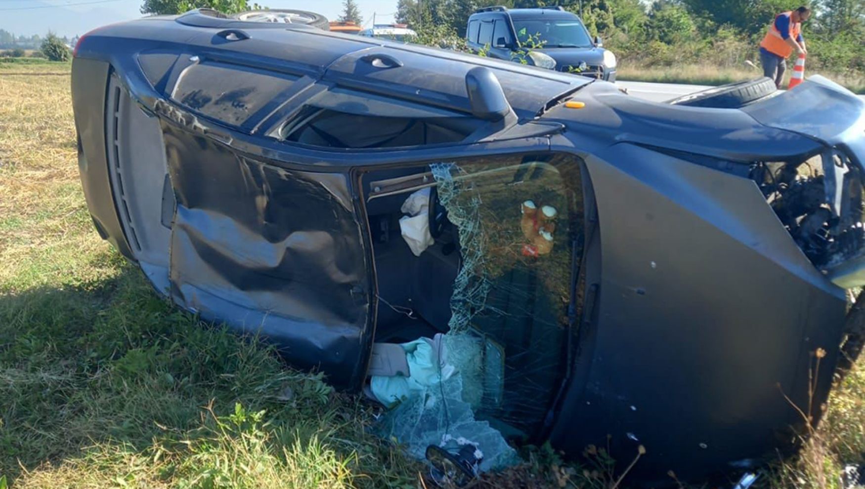 Bolu-Mudurnu yolunda takla atan otomobilden burnu bile kanamadan çıktı
