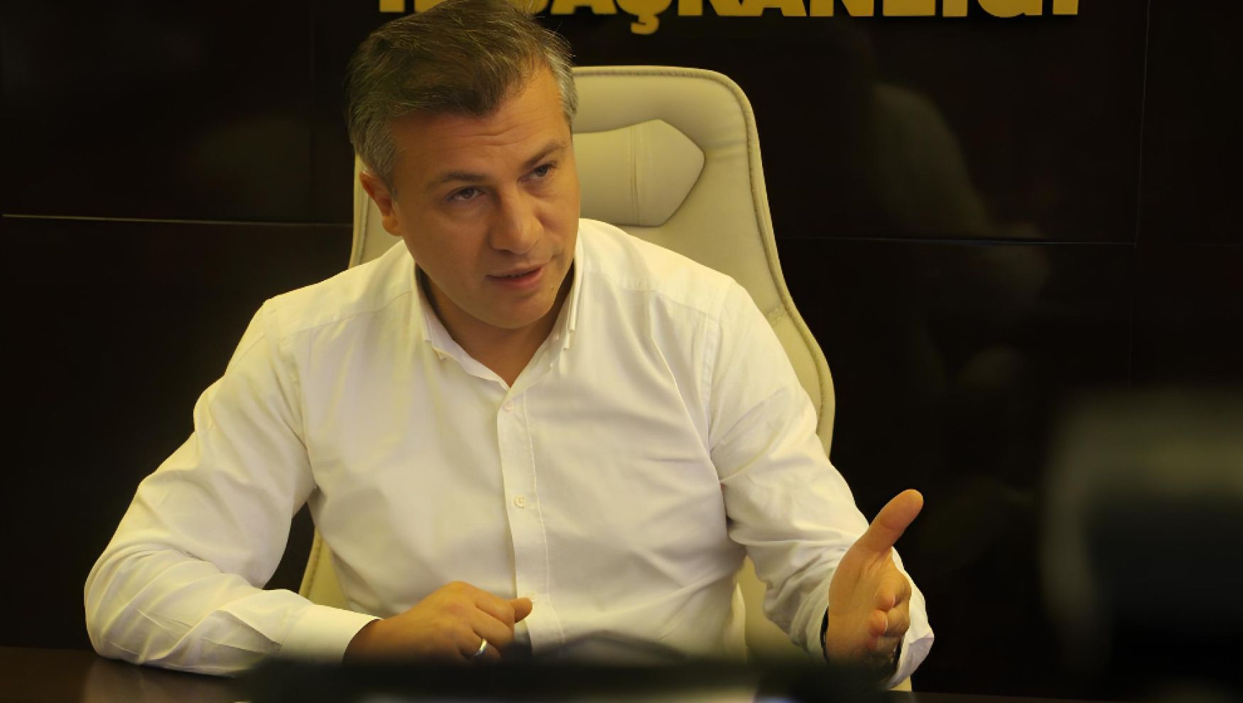 Suat Güner’den sert çıkış: “Gerçekleri saptıramazsınız Sayın Özcan!”