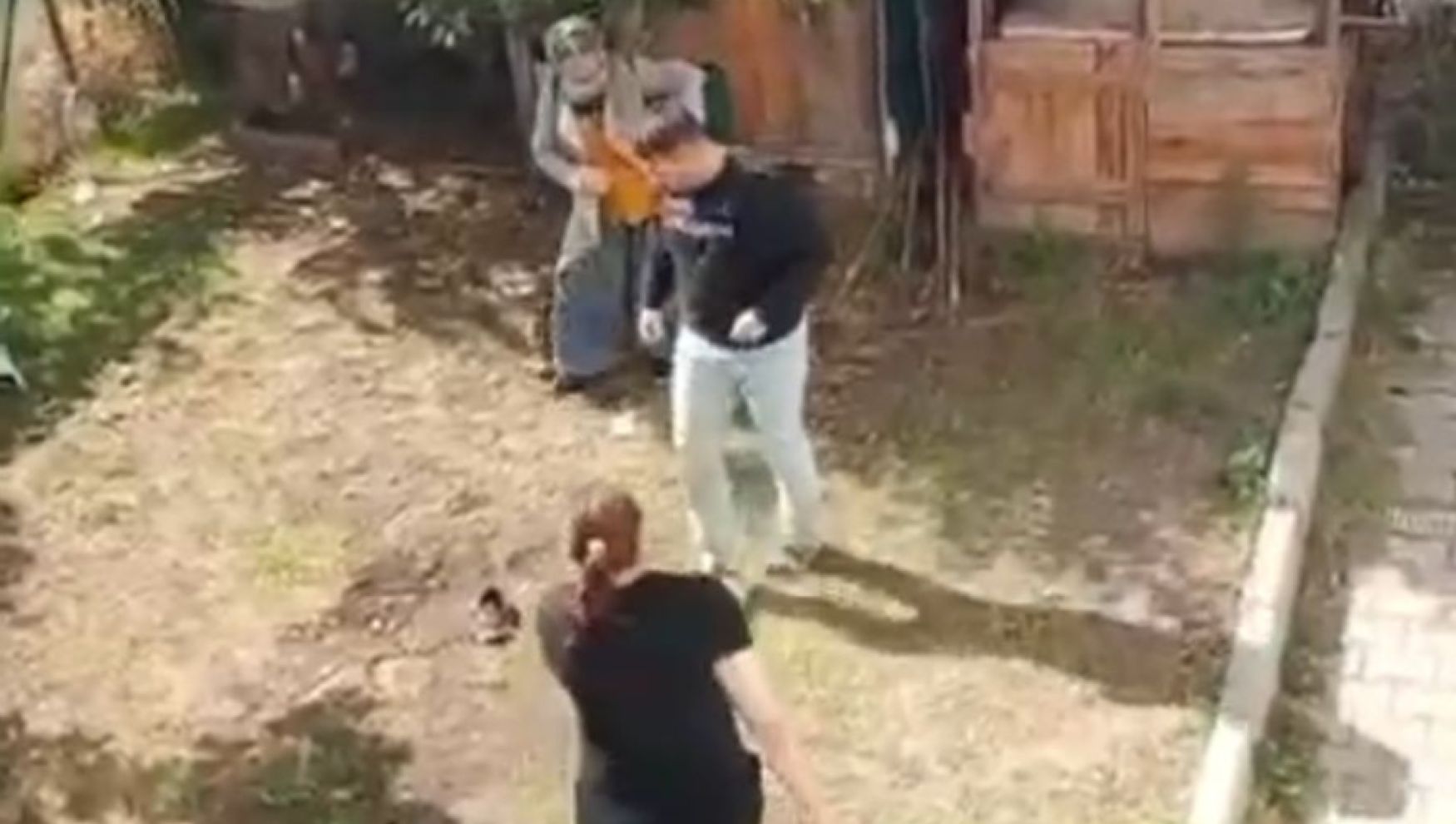 Bolu'da anne ve kız kardeşini darp etti