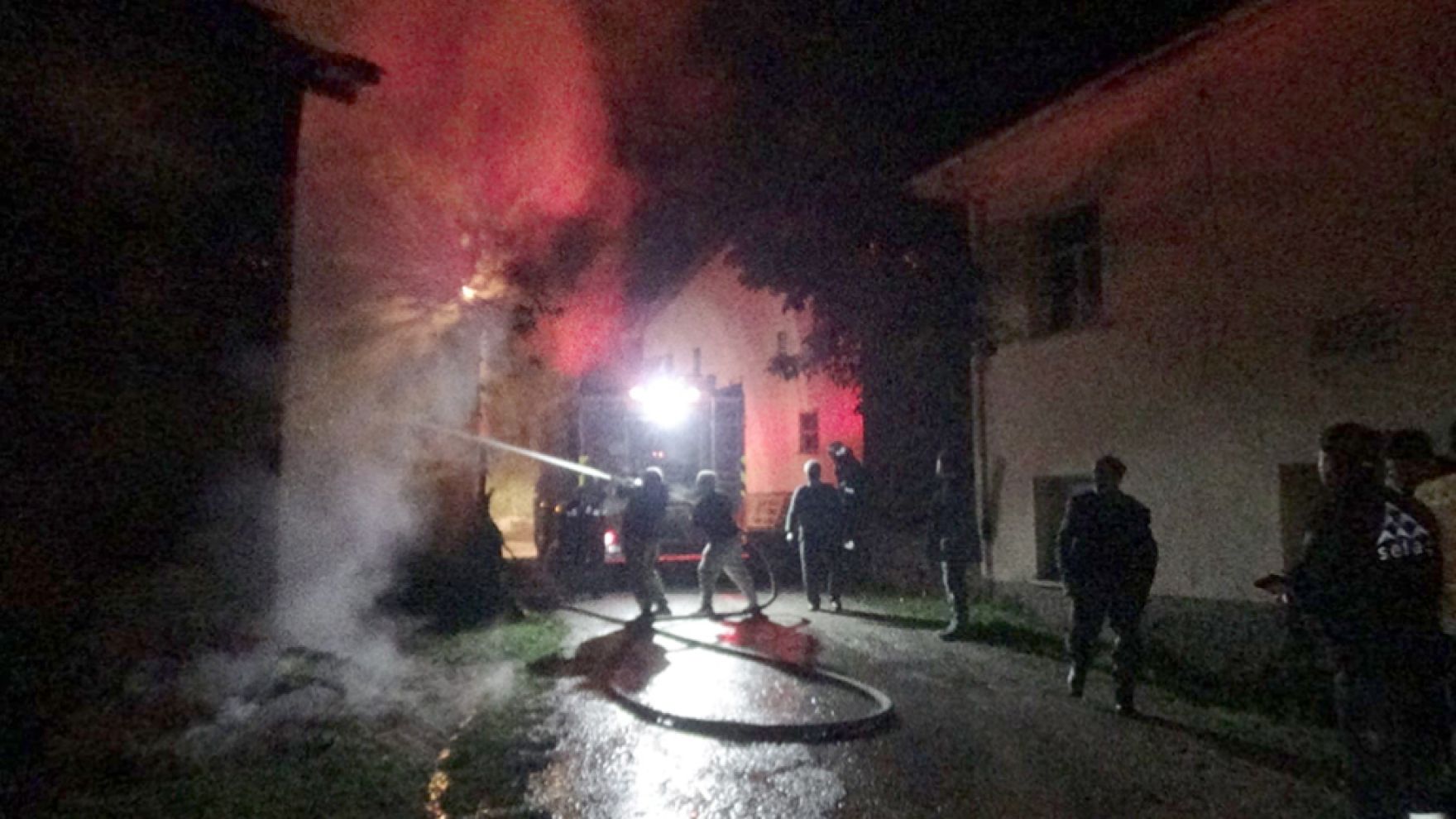 Bolu'da samanlık alev alev yandı