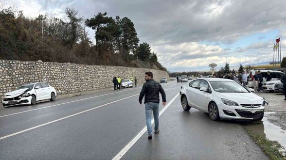 Bolu'da zincirleme kaza: 3 yaralı