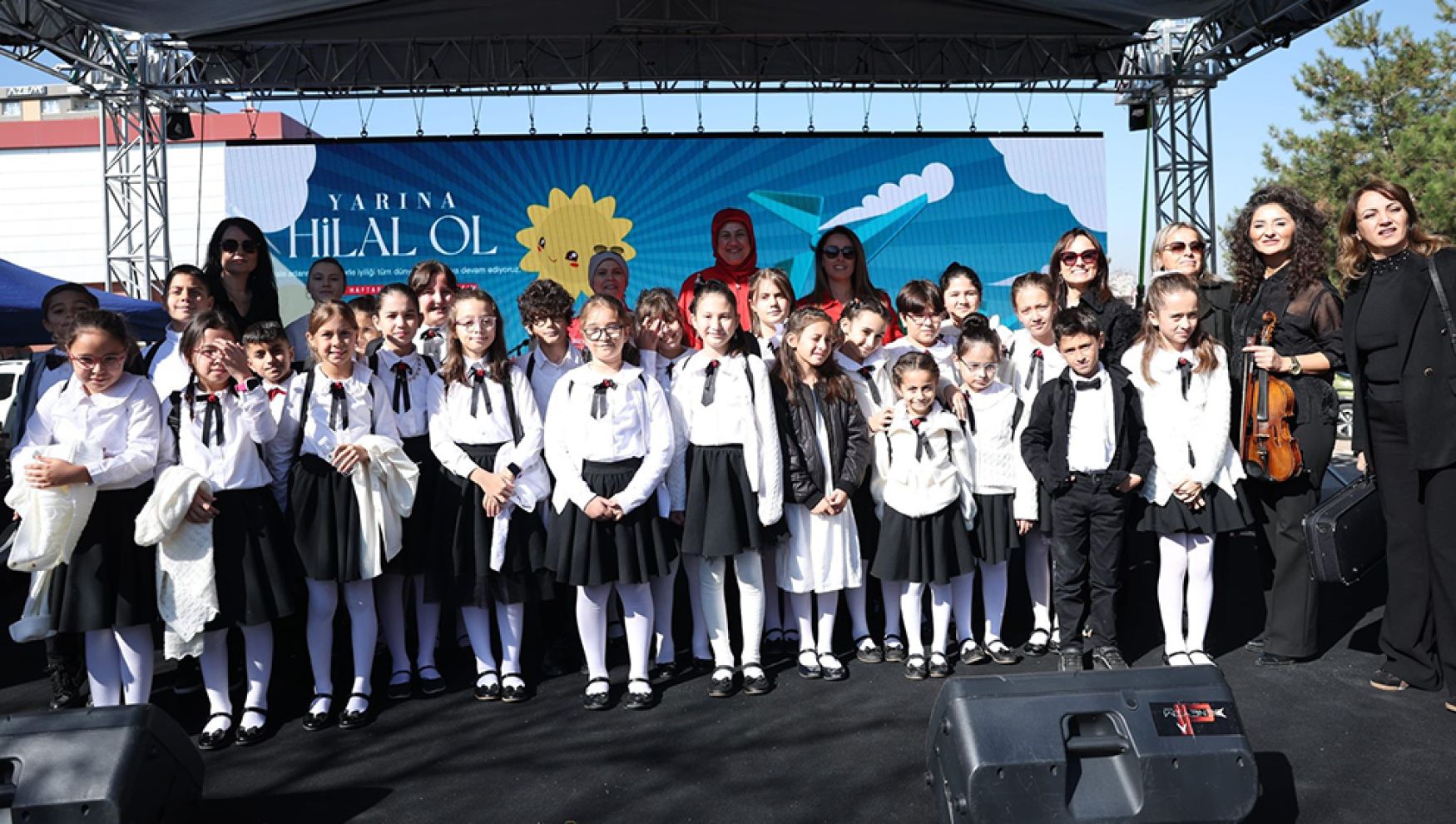 Bolu'nun minik kemancılarından dev gösteri