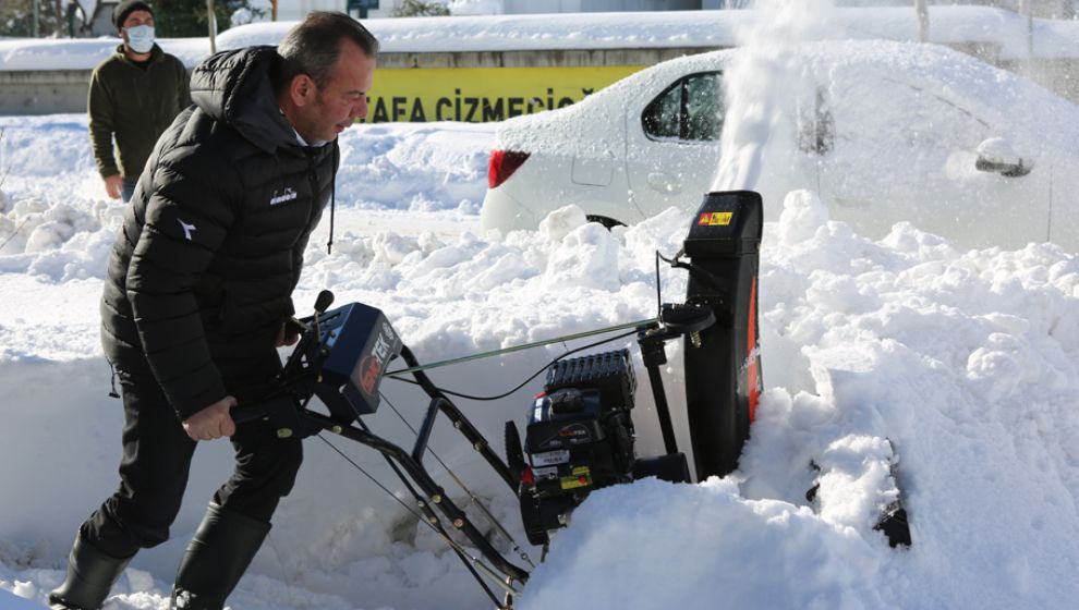 Bolu'da 50 santimetre kar, yollar kapalı: Başkanın çözümü “Acil işiniz yoksa çıkmayın”