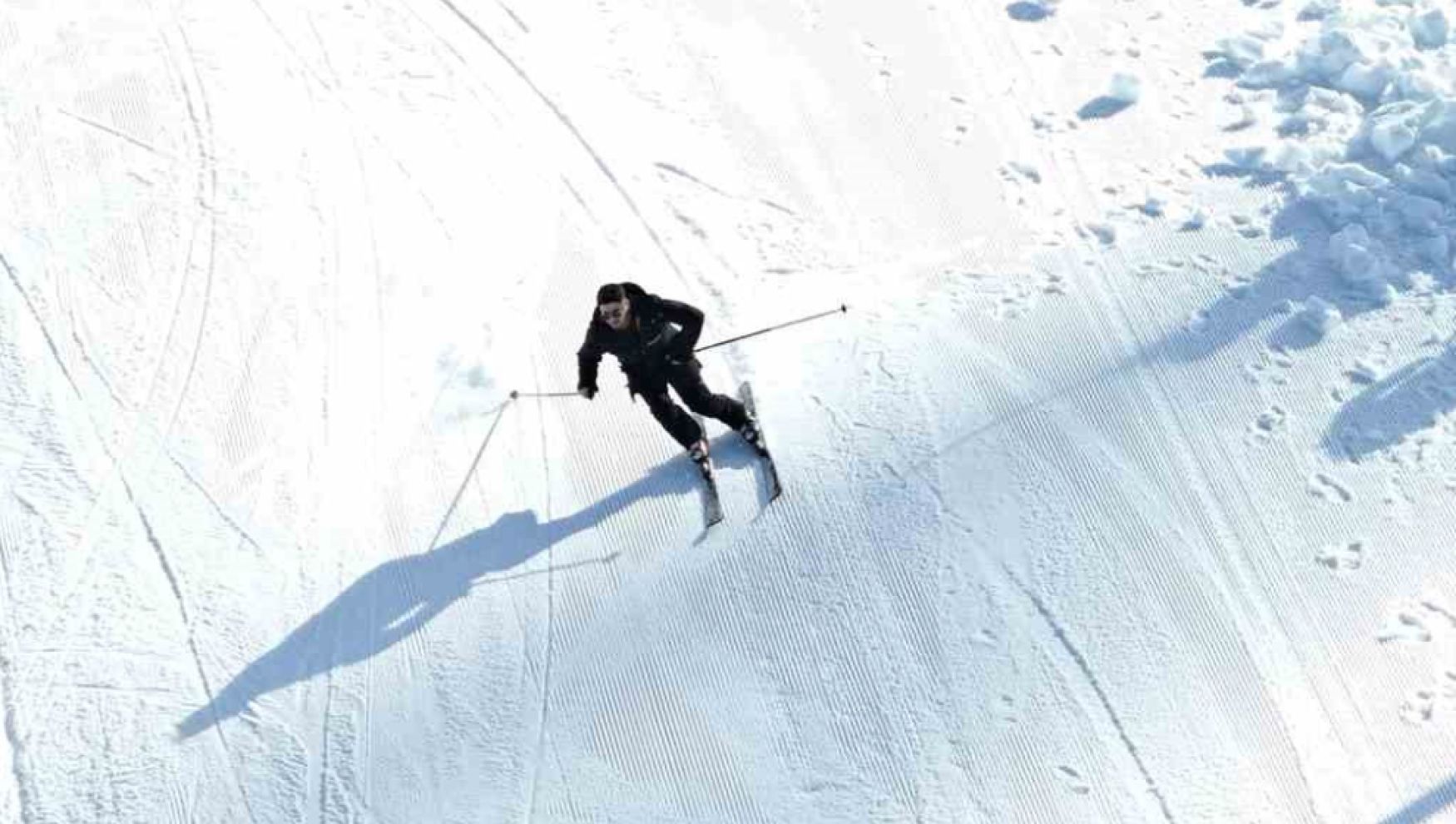 Kartalkaya'da kayak sezonu iki tesisle açıldı