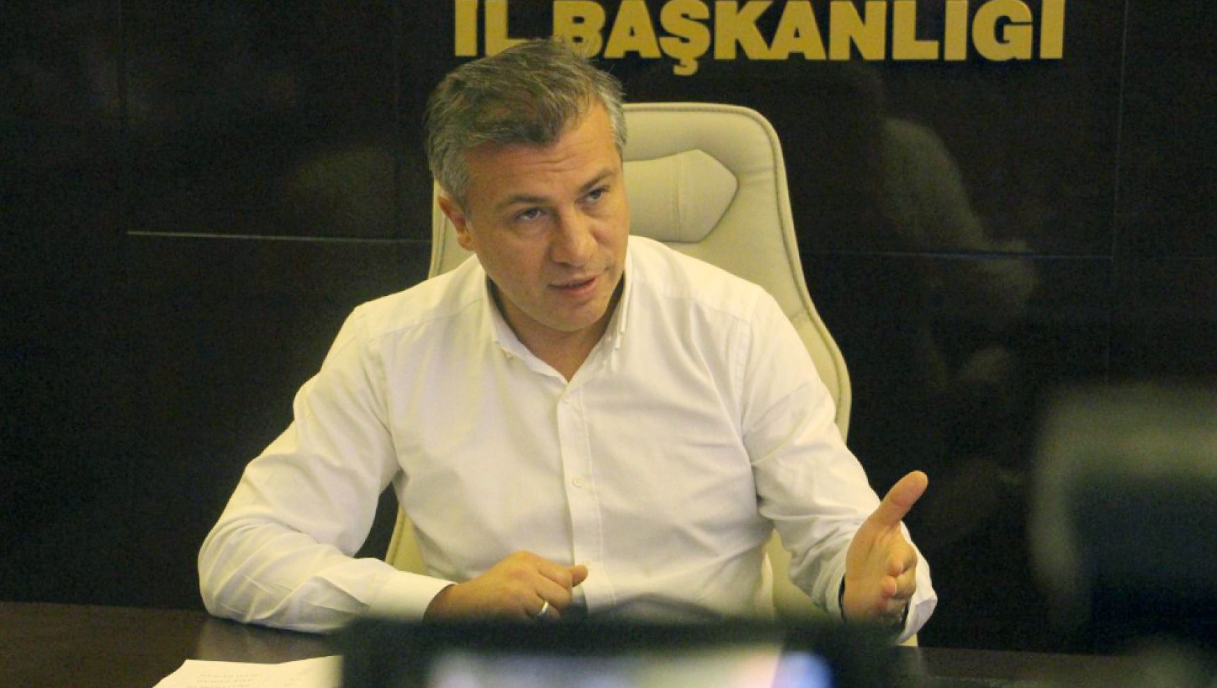 Suat Güner’den Tanju Özcan’a sert sözler: “Davet edilmediğin düğüne ‘gelmem’ demeye benzer”