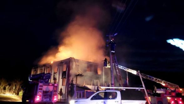 Mengen'de gece çıkan yangında cami kullanılamaz hale geldi