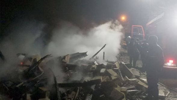 Bolu Mudurnu'da tek katlı ev yangında küle döndü