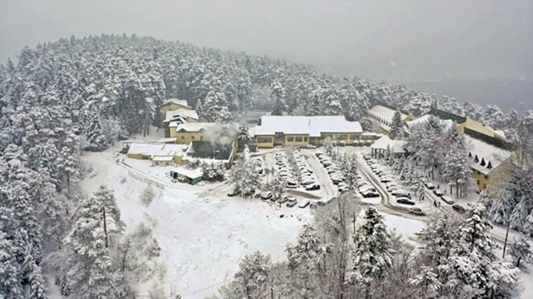 Bolu’da mart karı sürprizi: Abant ve Gölcük beyaza büründü