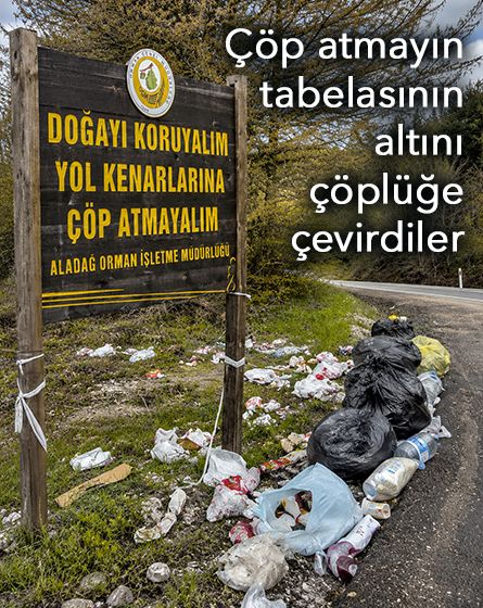 “Çöp atmayın” tabelasının altını çöplüğe çevirdiler